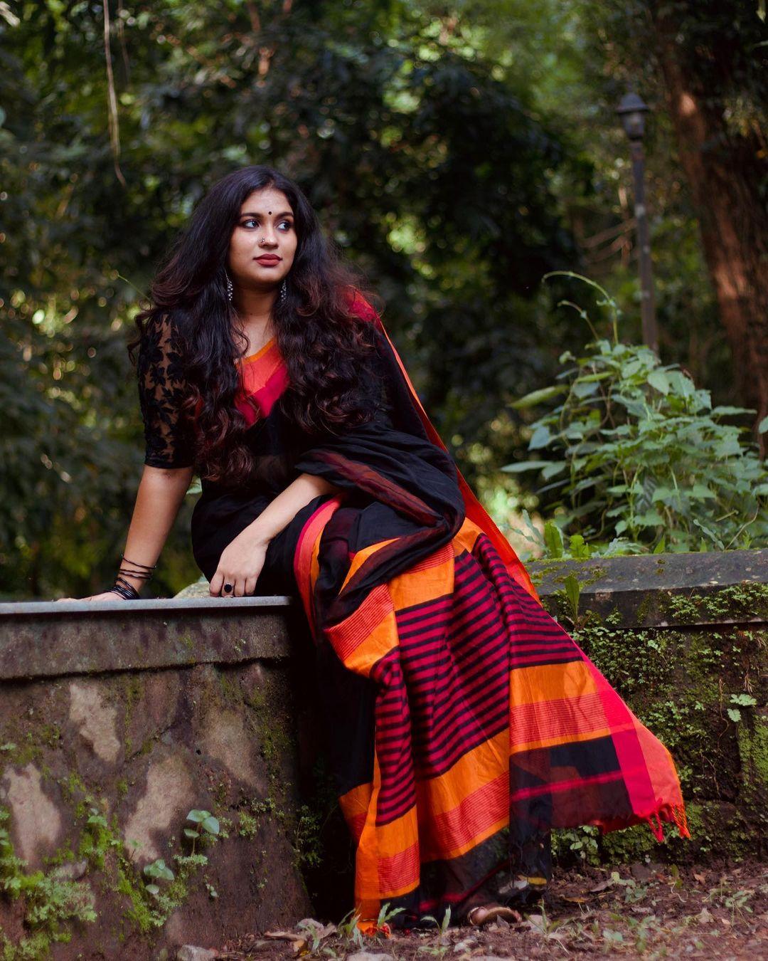 Cute and sexy photoshoot | Radhika radhakrishnan in red saree glamorous photos