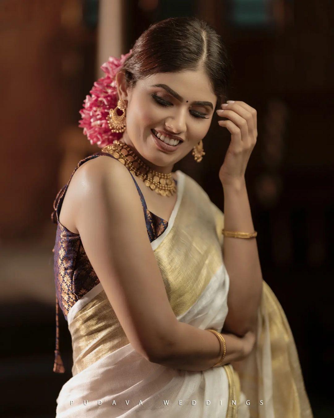 Exclusive very hot photos | Neeraja S Das in Kasavu Saree hot and spicy photos