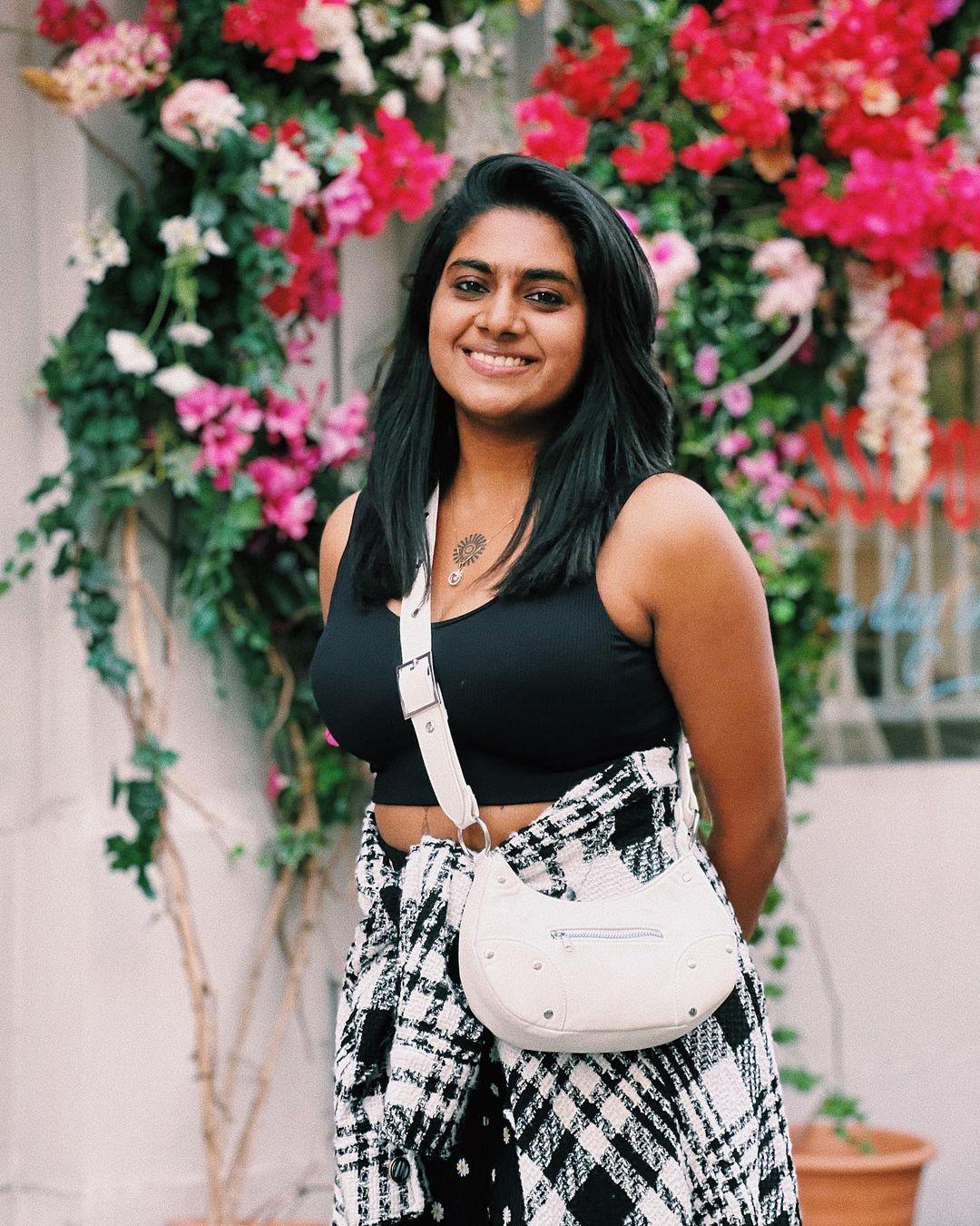 Beautiful and sexy photoshoot | Nimisha Sajayan very exposing and glamorous photos in London