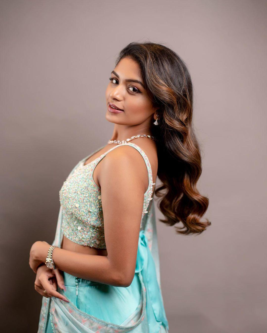 Exclusive very hot photos | Aditi Shankar looking very glorious in lehanga hot photos