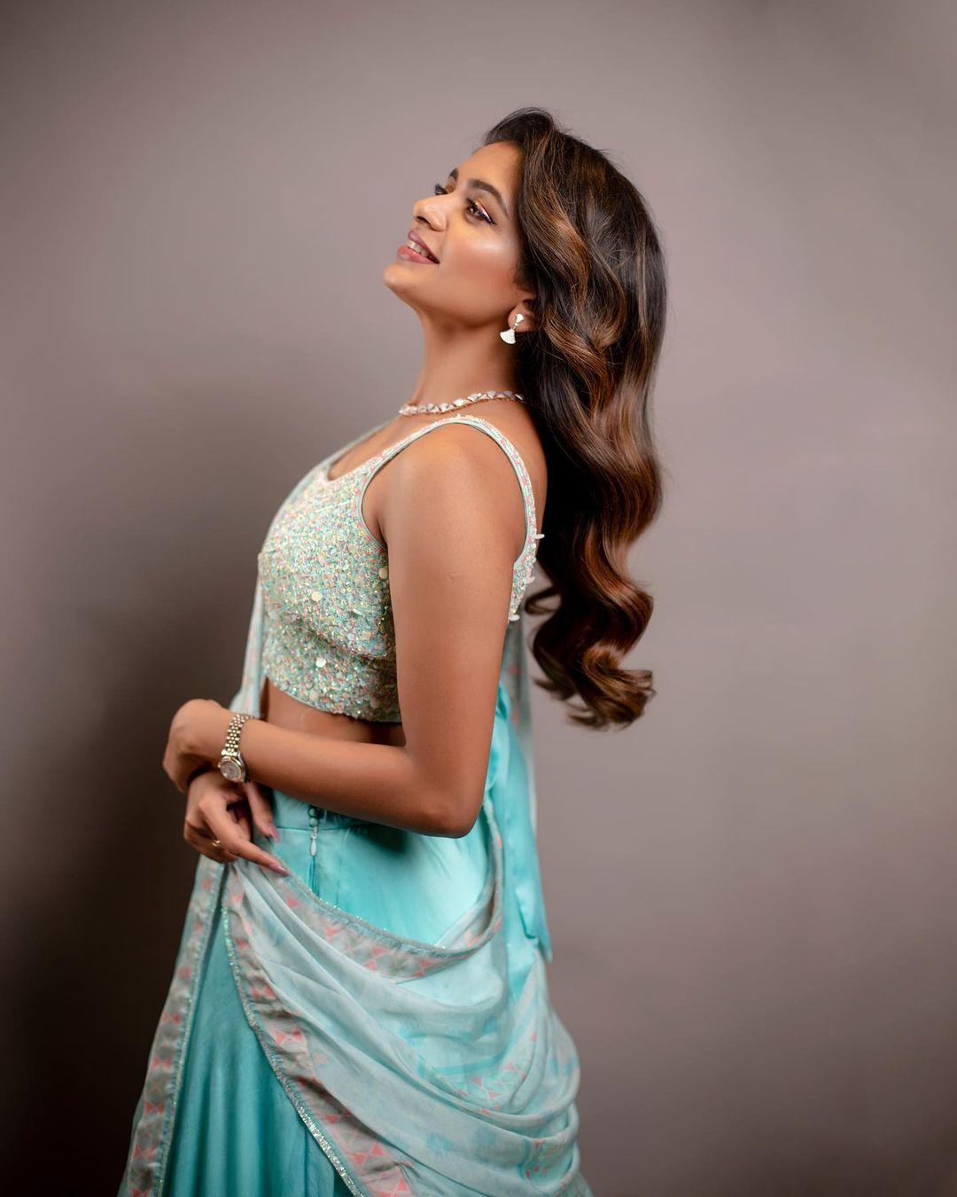 Tamil actress hot photos | Aditi Shankar looking very glorious in lehanga hot photos