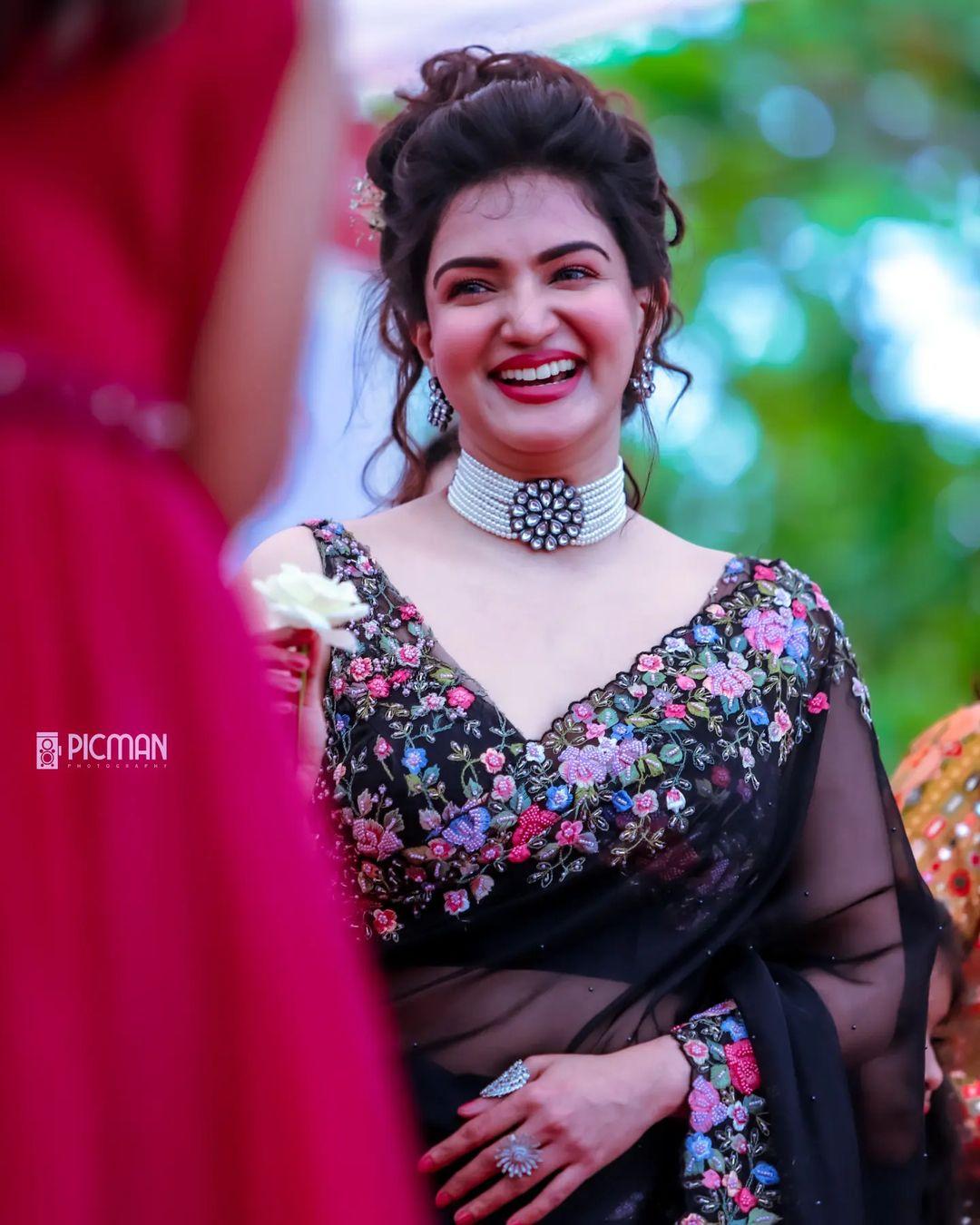 Exposing hot photos | Honey Rose very exclusive hot and sexy photos in black Transparent saree