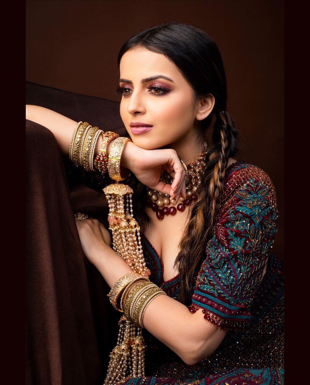 Latest hot and spicy photos | Shrenu Parikh in bridal makeup hot and sexy photoshoot