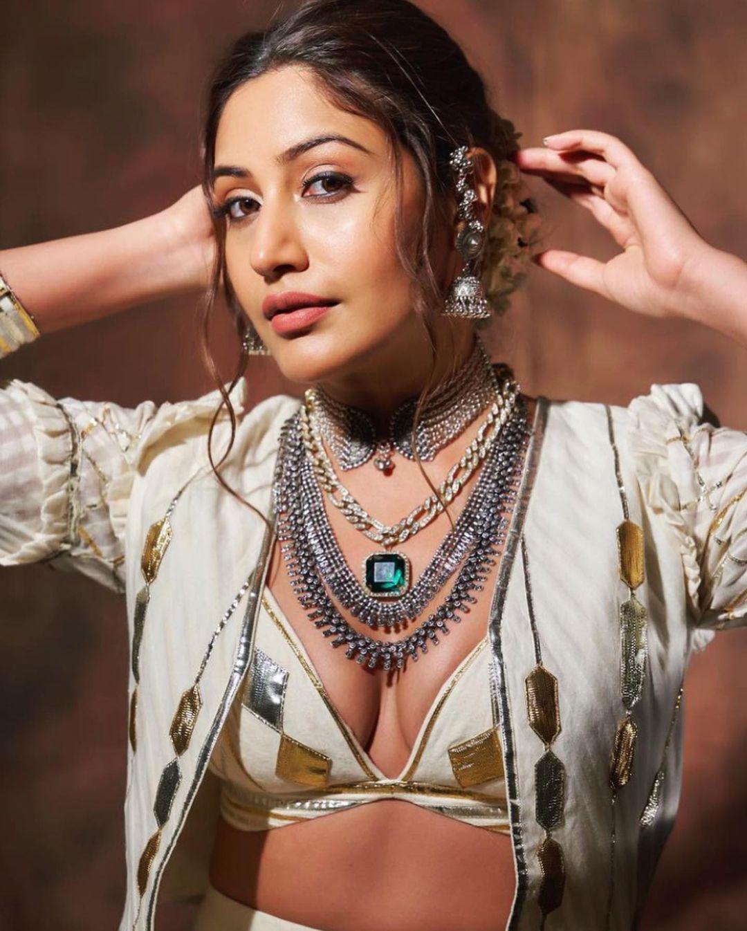 Beautiful and glamorous and cute stills | Surbhi Chandna exposing Cleavage and Stylish hot photos