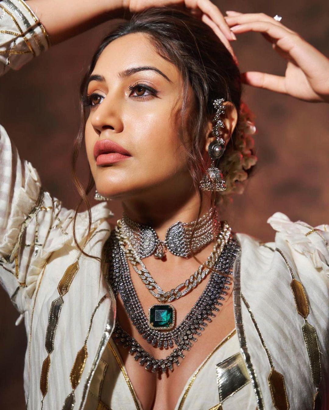 Cute and sexy photoshoot | Surbhi Chandna exposing Cleavage and Stylish hot photos