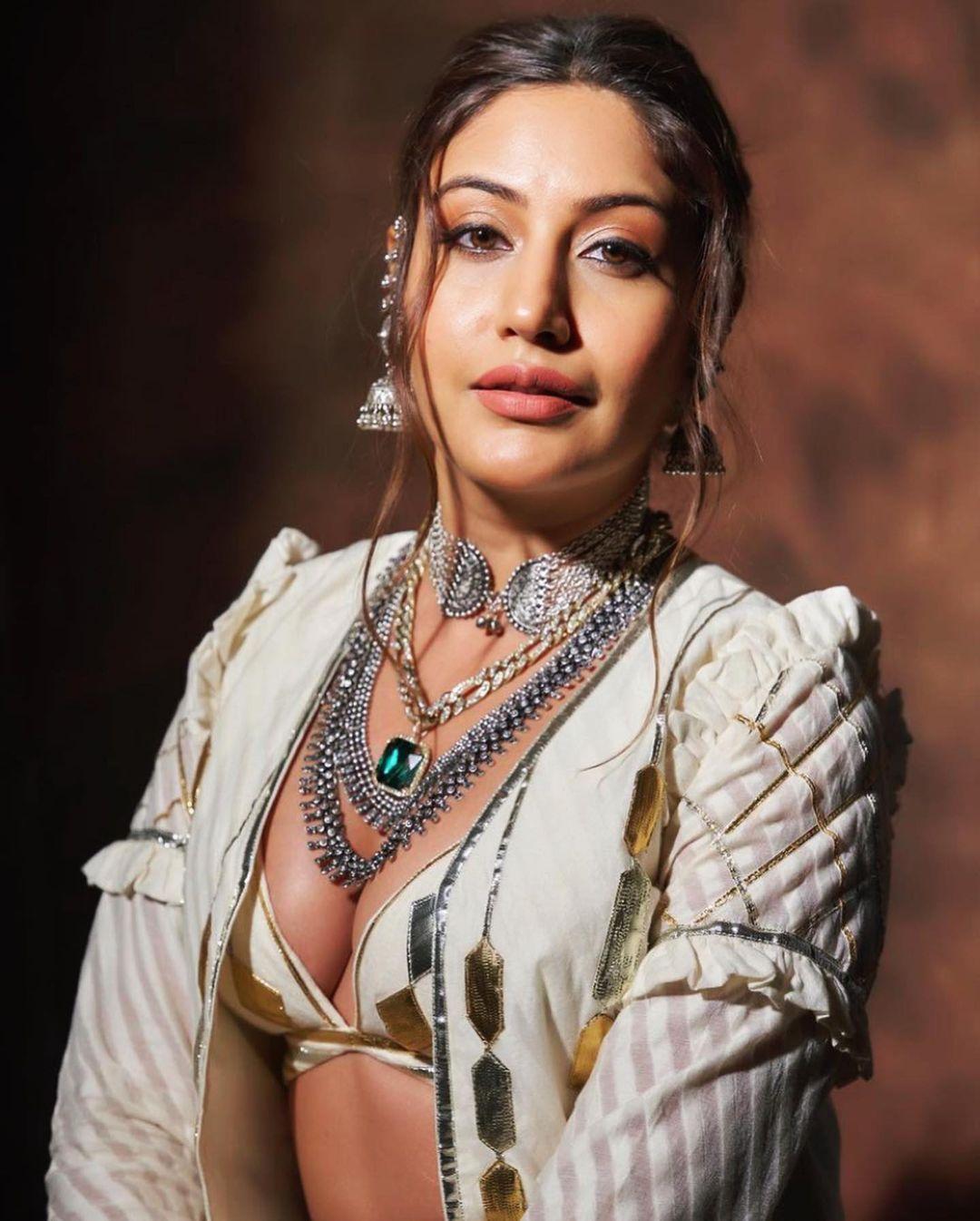 Exclusive hot and spicy photos | Surbhi Chandna exposing Cleavage and Stylish hot photos
