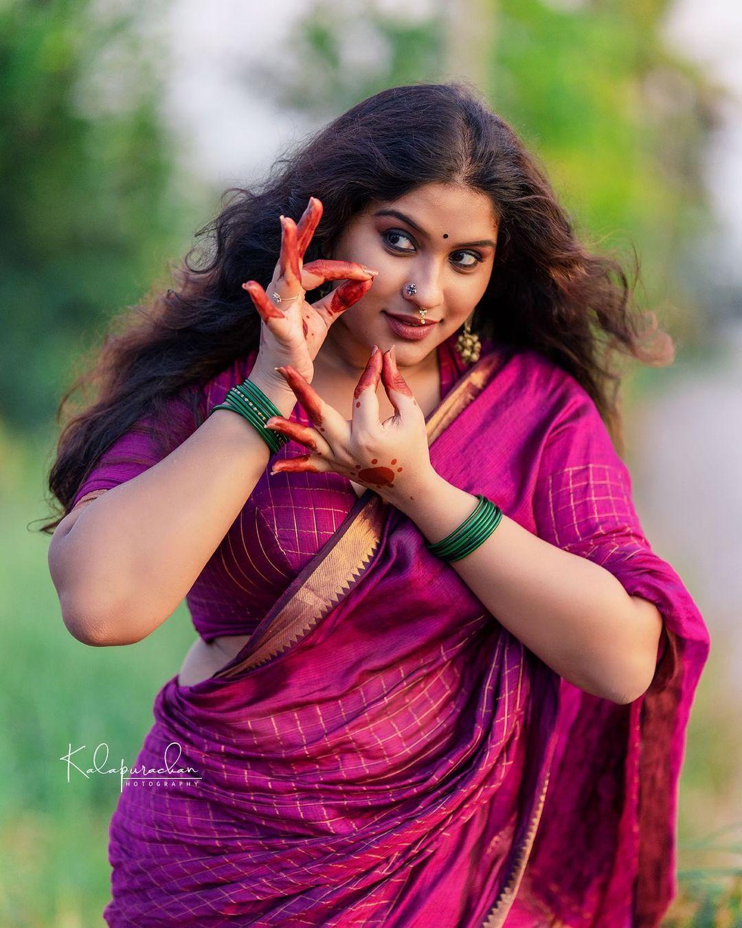 Exclusive very hot photos gallery | Malayalam movie appan actress Radhika radhakrishnan in saree hot photos