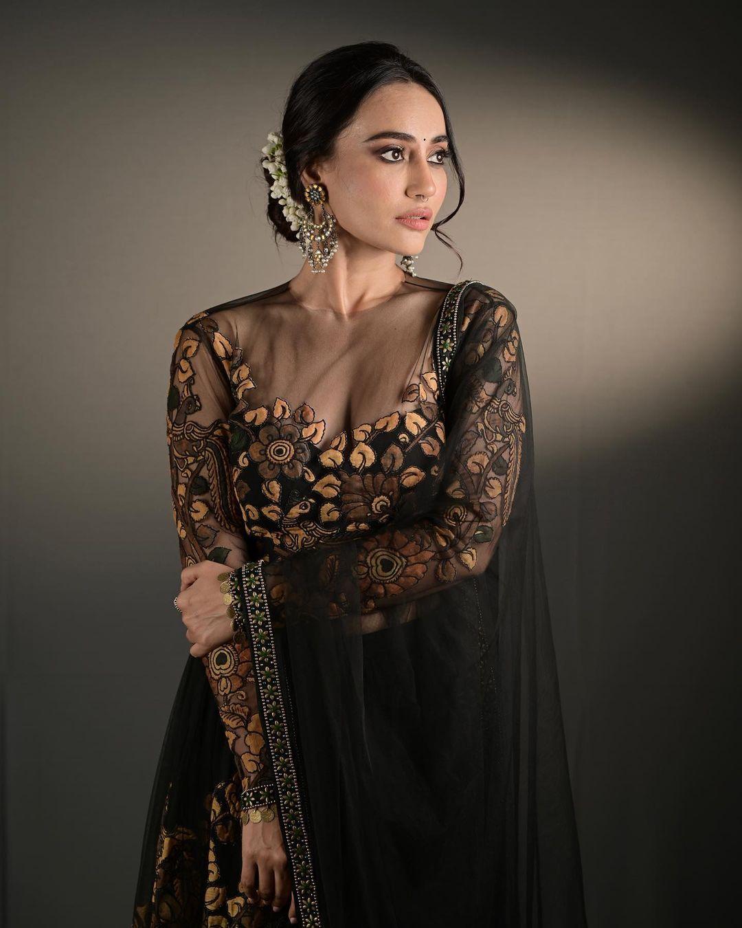 Glamours and sexy photoshoot | Surbhi Jyoti exclusive hot and sexy photos in lehenga