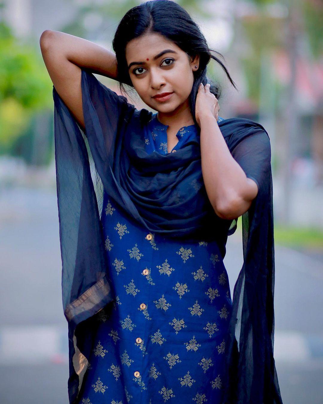 Exposing hot photos | Renu Soundar in blue churidhar looking very hot photos