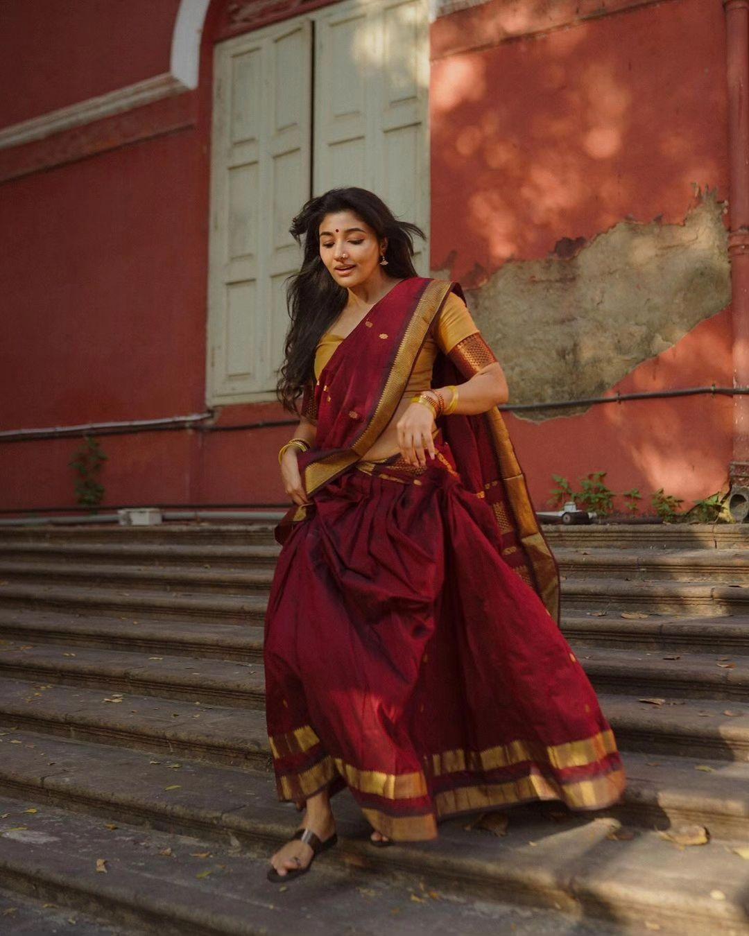 Mirna Menon exclusive hot and sexy saree photoshoot