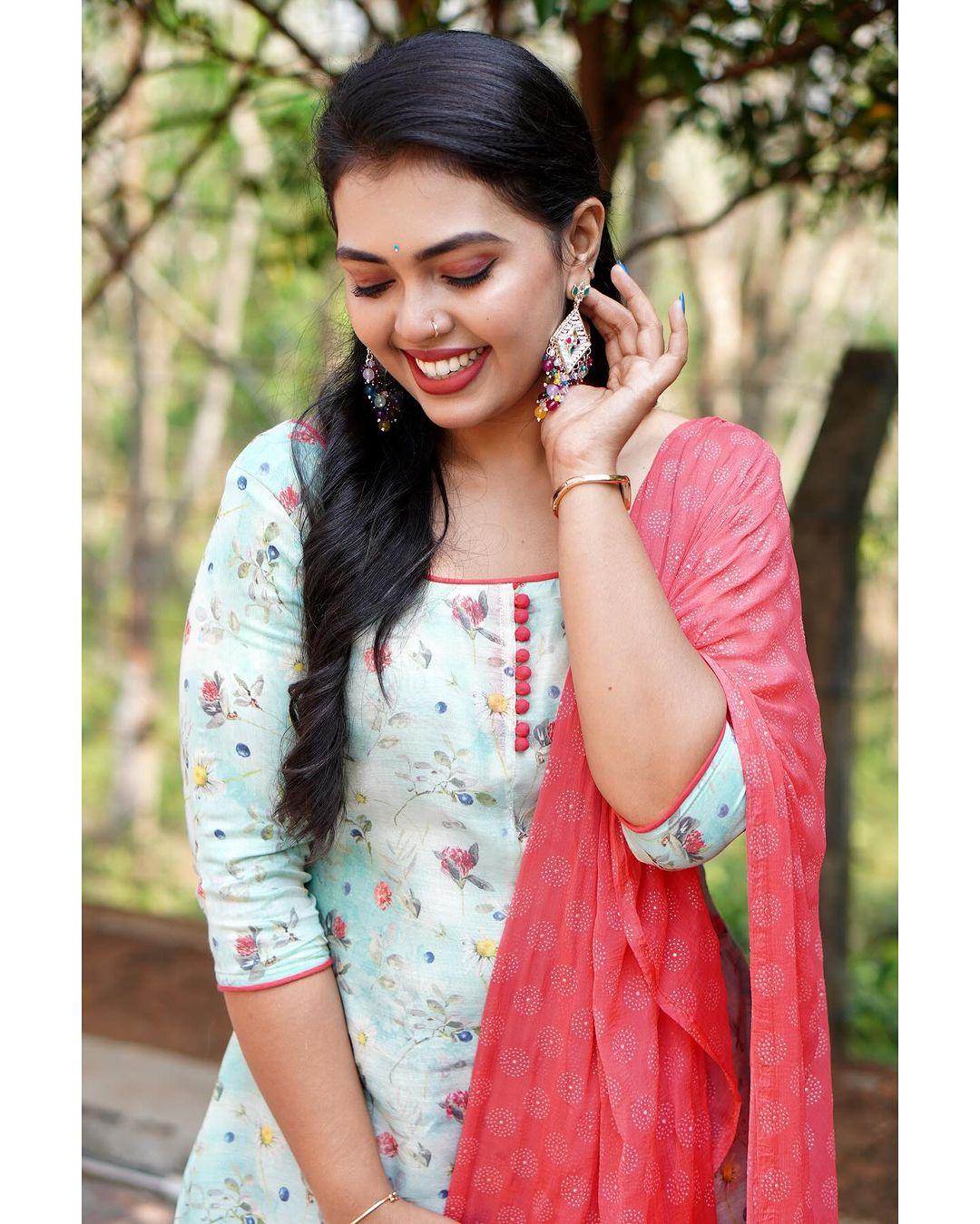 Exclusive hot photos| Mridula Vijay exclusive hot and sexy stills