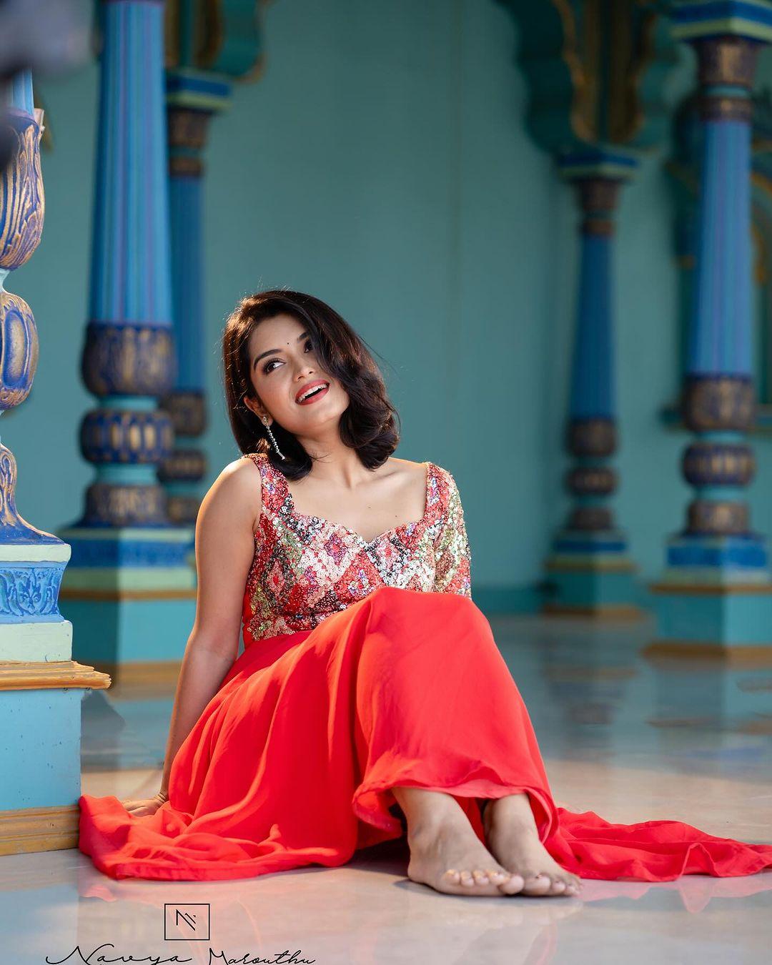Exclusive sexy actress photos| Priyanka M Jain in red dress hot photos