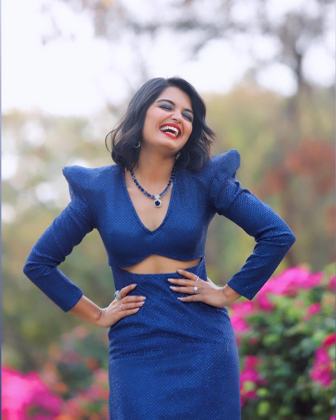 Telugu actress hot photos| Priyanka M Jain looking very glamorous photos
