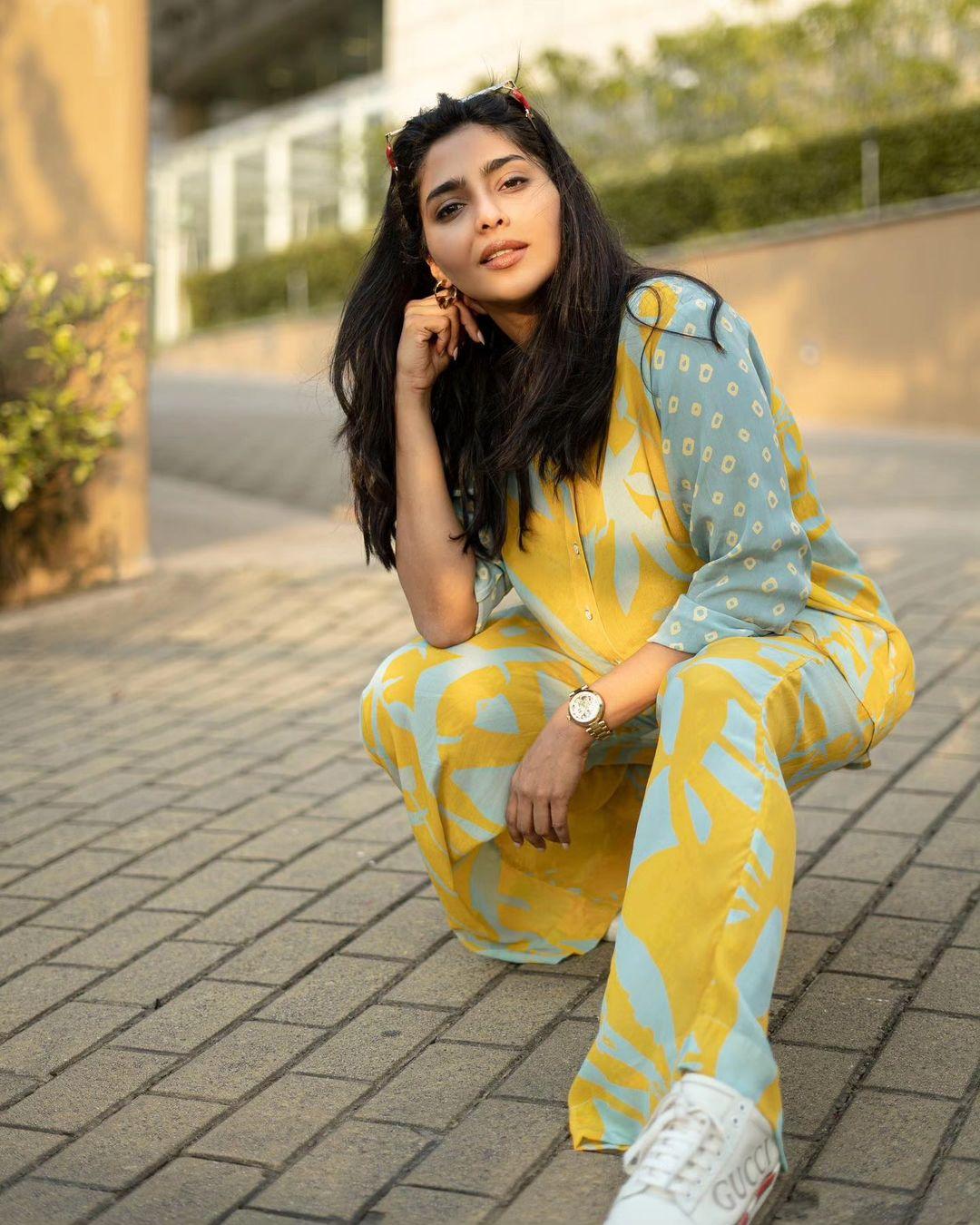 South Indian actress | Aishwarya Lekshmi exclusive hot and sexy stills