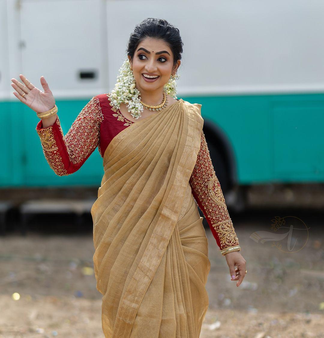 Serial actress photos| Sujitha Dhanush in saree looking very beautiful photos