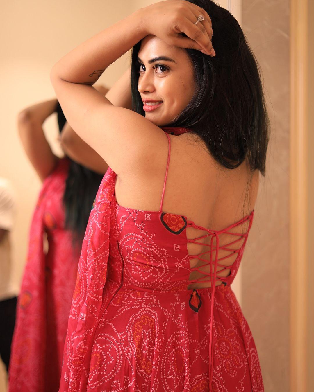 Exclusive hot sexy pics | Farina Azad exclusive hot and sexy photoshoot
