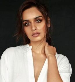 Manushi Chhillar