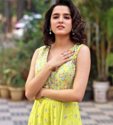 Shirley Setia